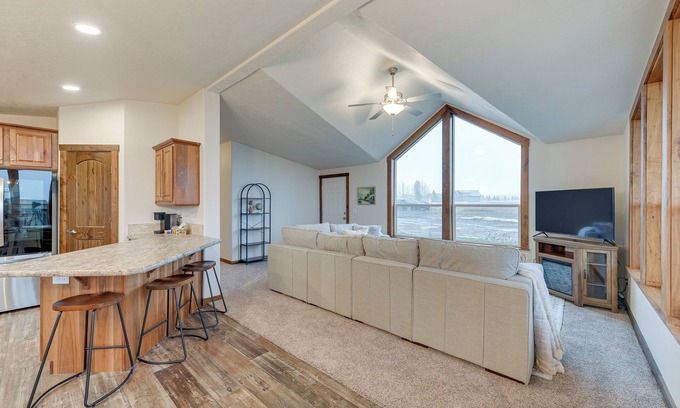 Leigh Creek Estates Cottage | Inviting Tetonia Escape with Porch & Teton Views, 10/10 Rating