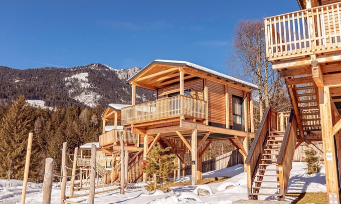 Kotschach-Mauthen House | Enchanting Tree House Retreat in the Gailtal Valley