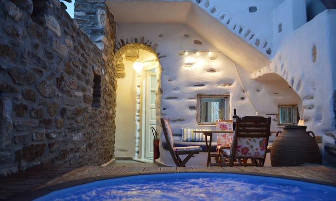 Lefkes Villa | Charming Traditional House with Private Terrace & Jacuzzi