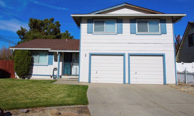 Reno/Tahoe Airport House | Spacious Two-Level Home Near Convention Center & Atlantis