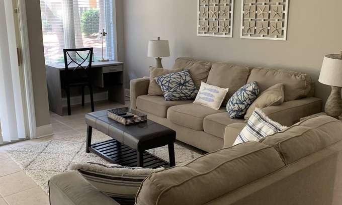 Hilton Head Island Condo | Updated Hilton Head Condo - Steps to Coligny Beach & Pool