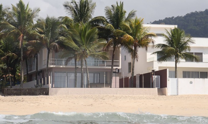 Maranduba House | Upscale Oceanfront House with Gourmet Sea View & Spa
