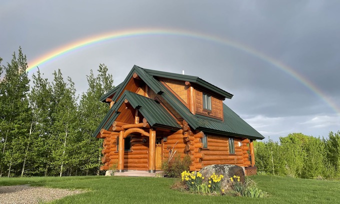 Tetonia Cabin | Serene Upscale Retreat with Family-Friendly Amenities