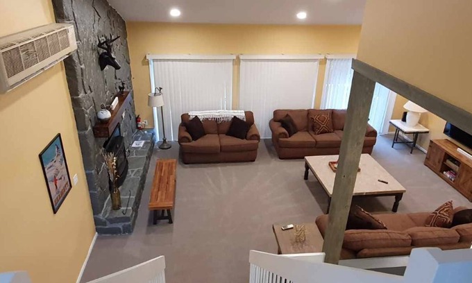 Waterville Valley House | Premier Vacation Home in Waterville Valley - Guest Rated 9.8