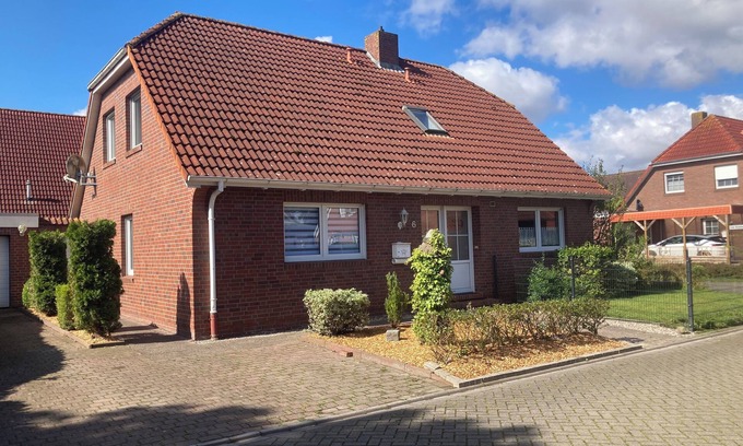 Krummhoern Apartment | Beautiful vacation apartment in Campen Ostfriesland with dog near the lighthouse