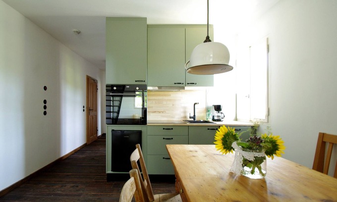 Mainleus Apartment | Serene Vacation Apartment for Six in a Quiet Setting