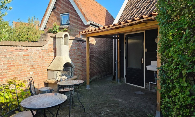 Veere Apartment | Inviting Vacation Home with Lake View in Central Veere