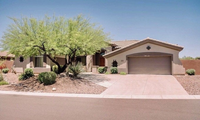 Anthem Country Club House | Idyllic Vacation Home with Private Solar Heated Pool