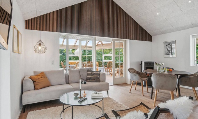 Vemb House | Tranquil Vacation Home Near Nissum Fjord with Lake View