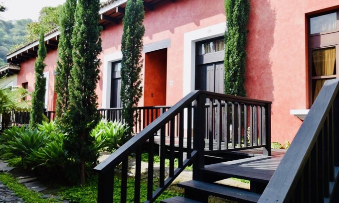 Antigua Guatemala Villa | Elegant Villa in Antigua with Heated Pool & Ocean View