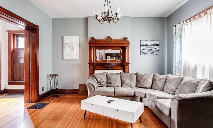 Old Louisville House | Elegant Victorian Home in Louisville with Spa & Breakfast