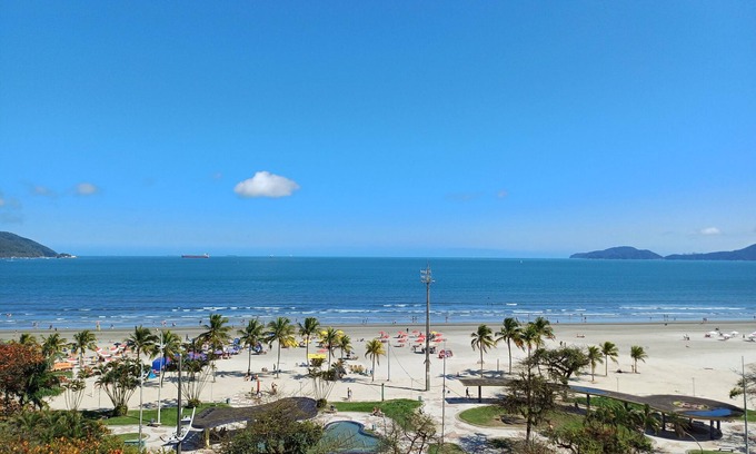 Boqueirao Apartment | Beautiful Beachfront Retreat at Boqueirao Beach