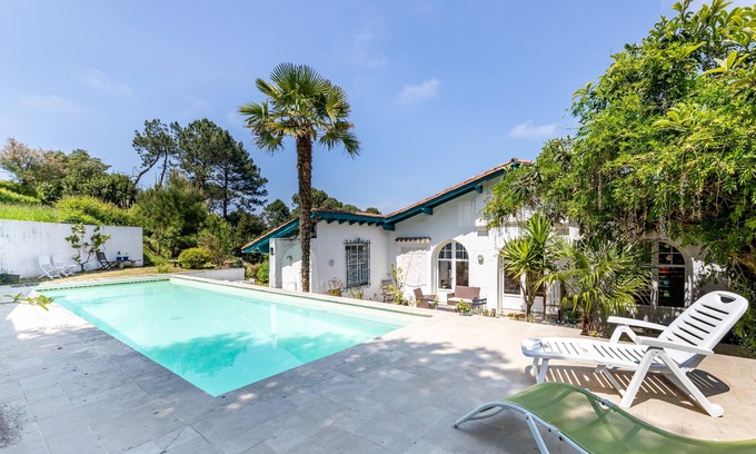 Saint-Jean-de-Luz Villa | Seaside Villa with Private Pool and Garden Awaits You
