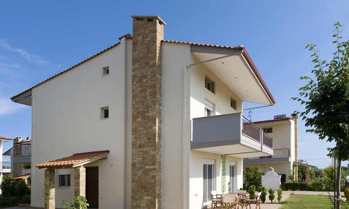 Kalyves Polygyrou Villa | Beachside Villa with Breakfast & Family-Friendly Amenities
