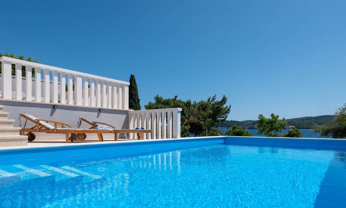 Kuciste Villa | Beautiful Villa Diamond Sea