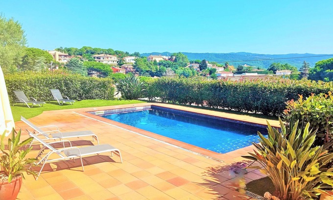 Condado del Jaruco House | Inviting Villa with Pool and Ocean View for 8 Guests