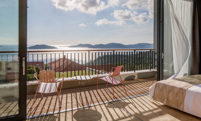 Brsecine Villa | Beautiful Villa Fivos 1