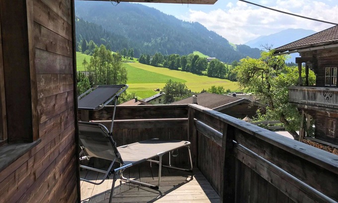Wildschoenau Villa | Cozy Villa for 4 with WIFI, Balcony, and Free Parking
