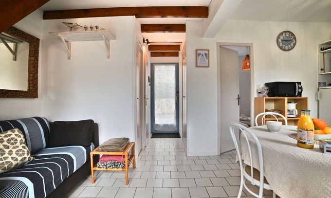Domino House | Cozy Villa for 4 with Ocean View and Modern Amenities