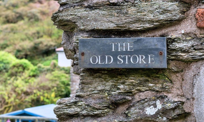 Portloe House | Beautiful villa for 6 guests with WIFI, terrace and pets allowed