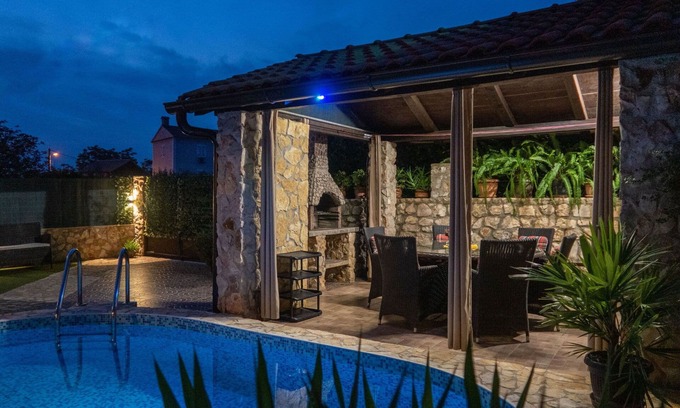 Polje House | Inviting Villa with Private Pool, Hot Tub & Ocean Views