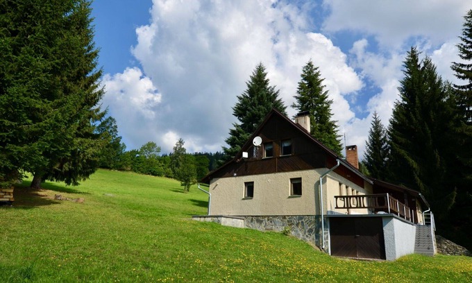 Vitkovice House | Inviting Villa for 6 with Pets, WiFi, and Panoramic Views