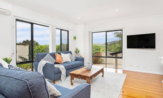 Kiama Villa | Idyllic Villa Retreat with Oceanfront Views in Kiama