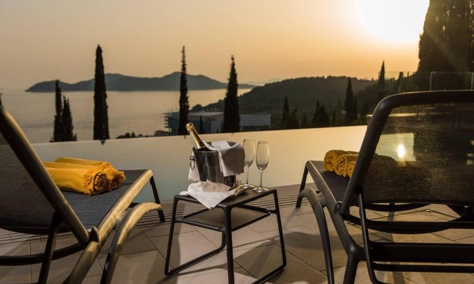Orasac Villa | Discover Villa Leda: Family-Friendly Retreat with Pool