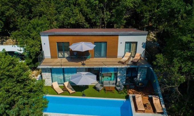Ljuta Villa | Charming Villa with Bay Views and Private Pool Escape