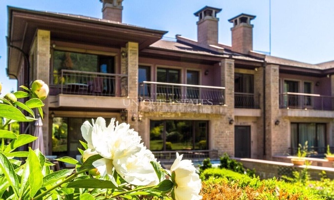 Vitosha District Villa | Villa Pranamaya Green: Scenic Retreat at Vitosha Mountain