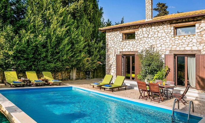 Marantochori Villa | Serene Villa with Private Pool and Ocean Views Await