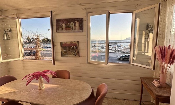 Saint-Henri Villa | Beautiful villa with sea view