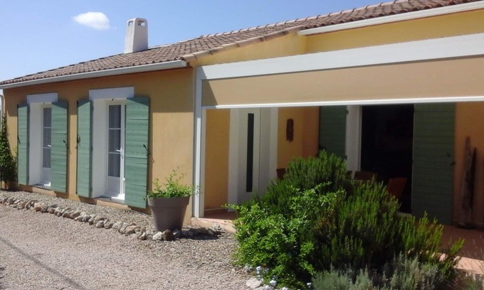 Aumes Villa | Relaxing Villa Retreat with Private Pool and Ocean View