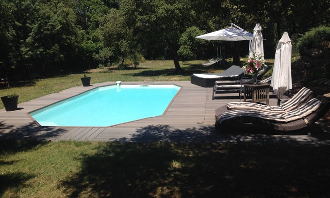 Rognes Villa | Serene Villa with Ocean View and Private Pool Near Aix