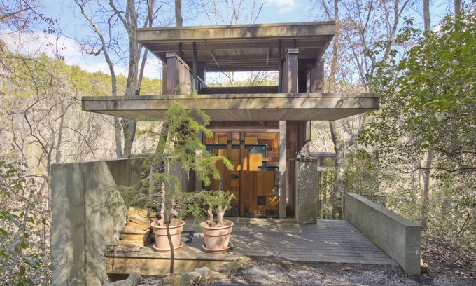 Westminster House | Experience Breathtaking Waterfall Views & Eco-Friendly Comfort
