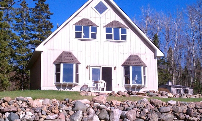 Sault Ste. Marie House | Scenic Waterfront Cottage with Sunset Views and Pet-Friendly Amenities