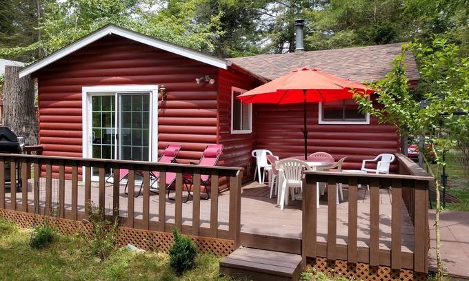Smallwood House | Nature's Retreat: Top-Rated Cabin with Pool & Kitchen