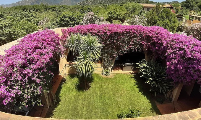 Notteri Villa | Beautifull villa near to the sea and beach Timiama with large green gard