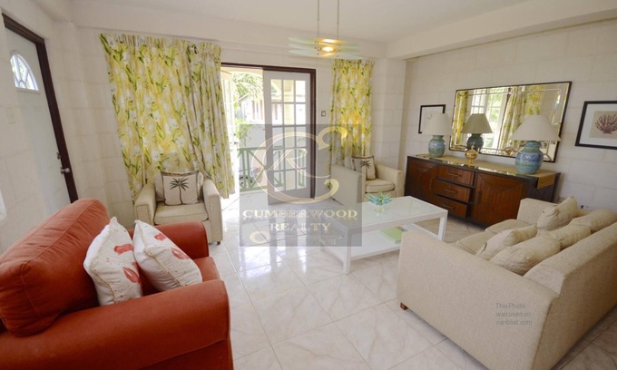 Old Trees Bay Apartment | Elegant 2-Bedroom Oceanfront Apartment in Paynes Bay