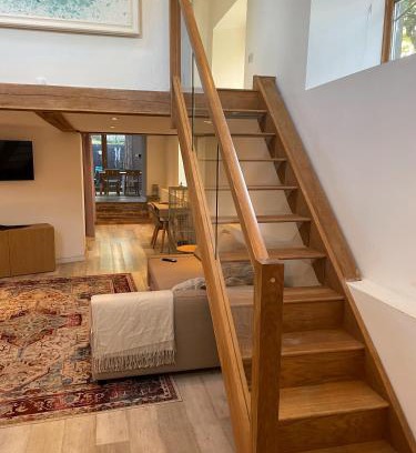 Saint Breward House | Charming Chapel Retreat: Ideal for Families and Relaxation