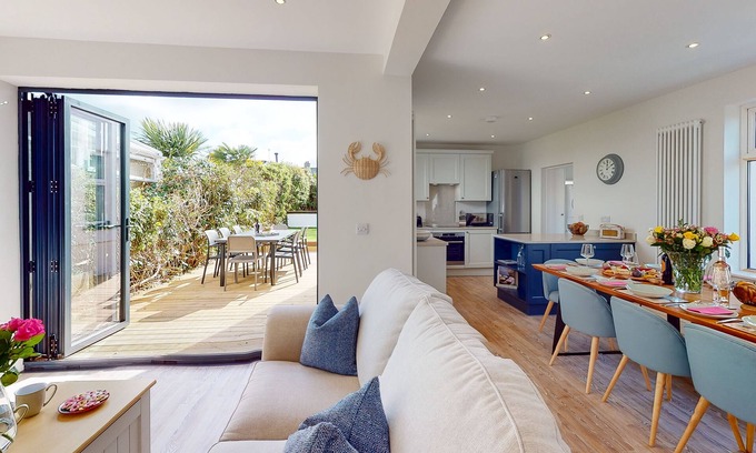 Abersoch House | Refurbished Holiday Home in Abersoch with Ocean View