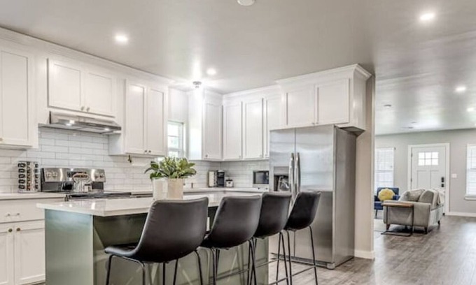 Central Oklahoma City House | Stylishly Remodeled 3B1.5B Near OU Med with Pet-Friendly Amenities