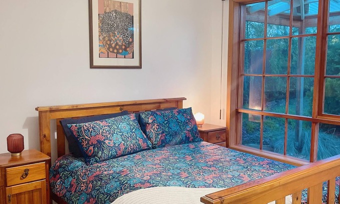 Blackmans Bay House | Renovated Cottage Just 300m from the Beach, Pet Friendly
