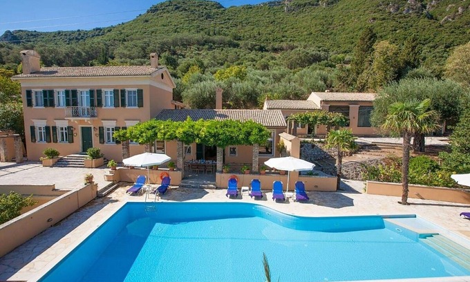 Vatos Villa | Elegant 19th Century Country House with Private Pool