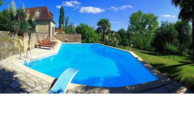 Fleurac House | Renovated Country House with Private Pool & Ocean Views