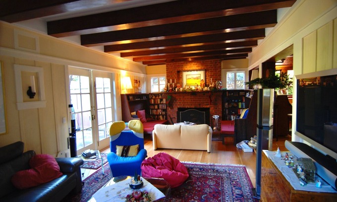 North Berkeley House | Charming 3 BR Arts & Crafts House with Family Amenities