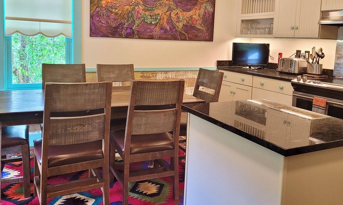 Winthrop House | Experience The Waring House: Historical Elegance Awaits