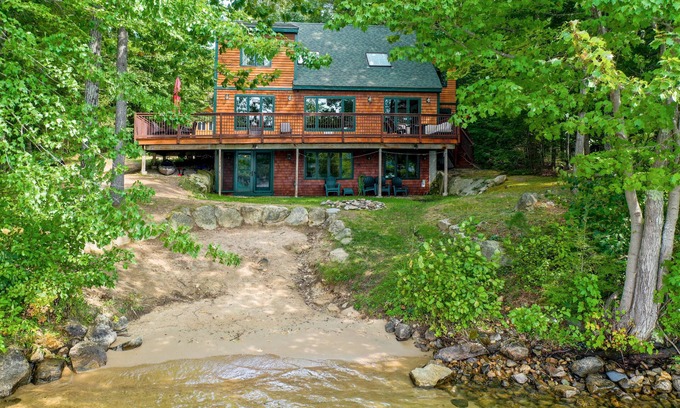Moultonborough House | Lakefront Home at Winnipesaukee - Guest Rated 9.8/10