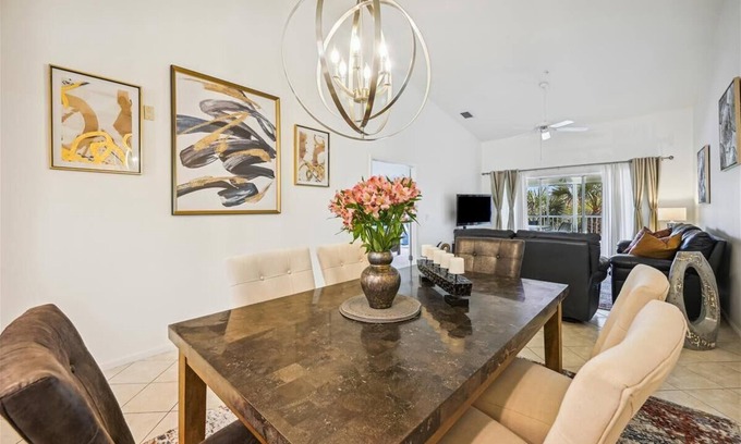 Naples Condo | Paradise Retreat: Oceanfront Condo with Pool & Spa
