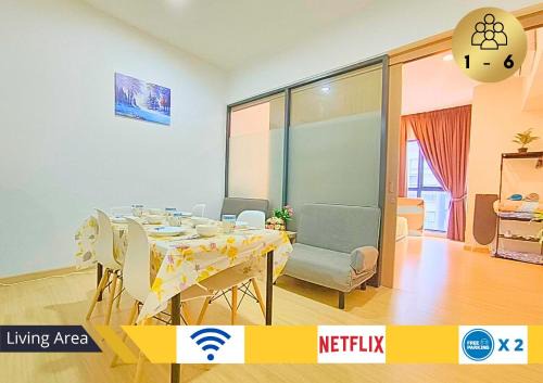 Sungai Buloh Apartment | DSara Comfy Homestay: Family-Friendly Retreat with Dining